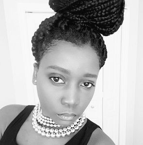 Meet your Posher, Akua